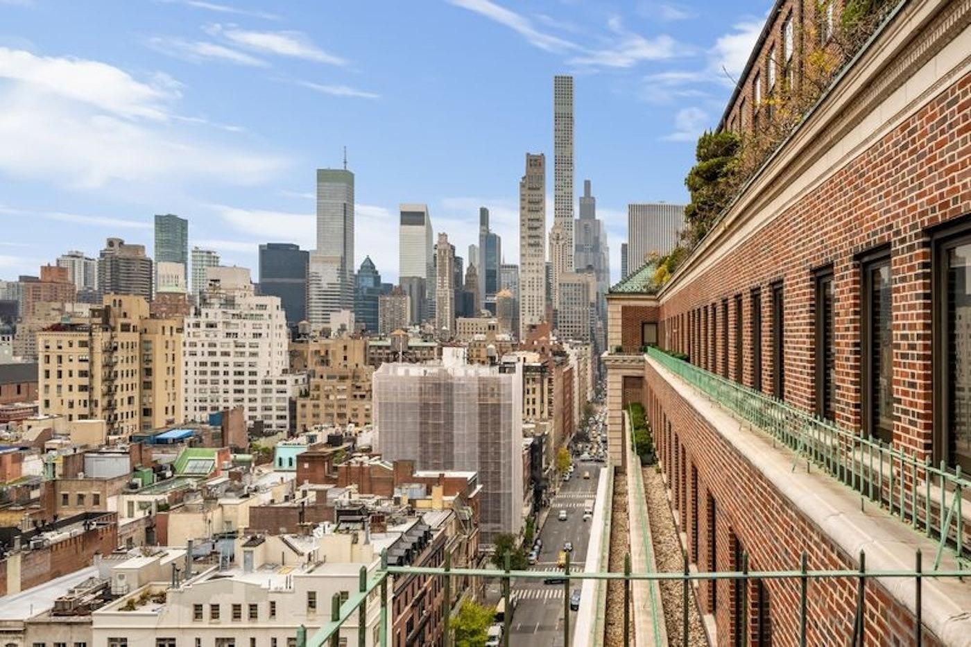 15 east 69 #16a
