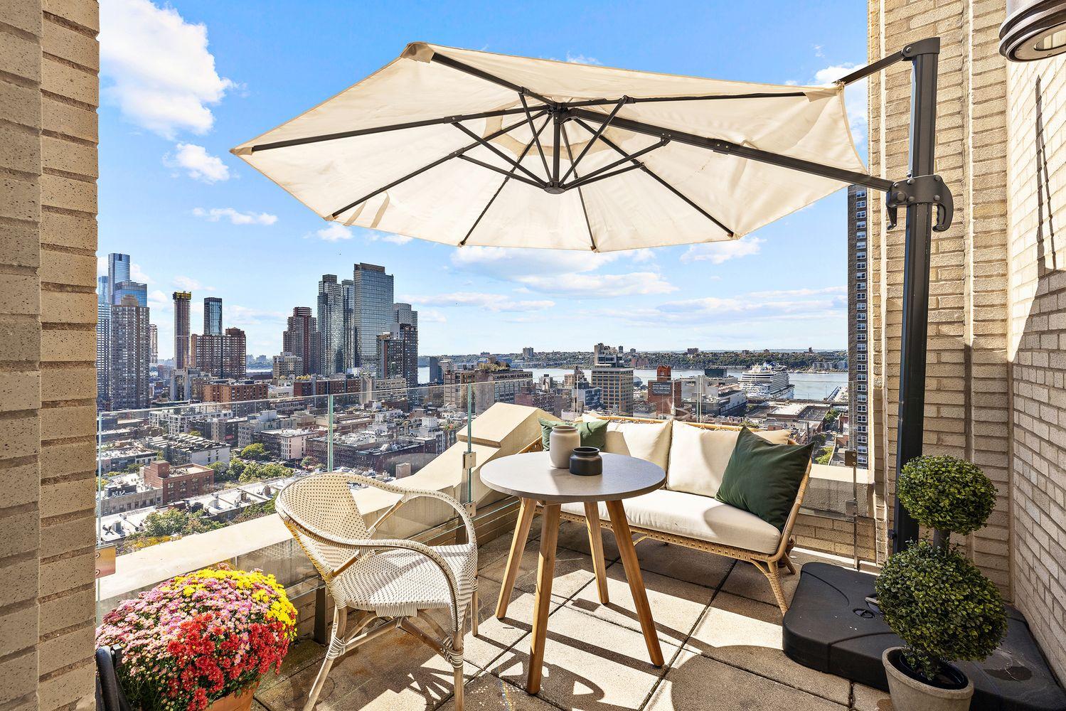425 west 50 #15a