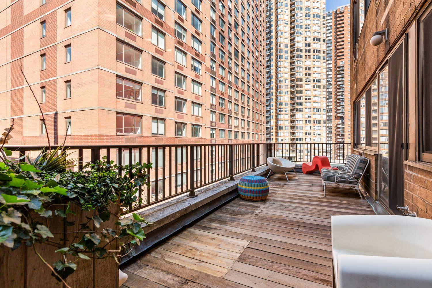 529 west 42 #7a/b