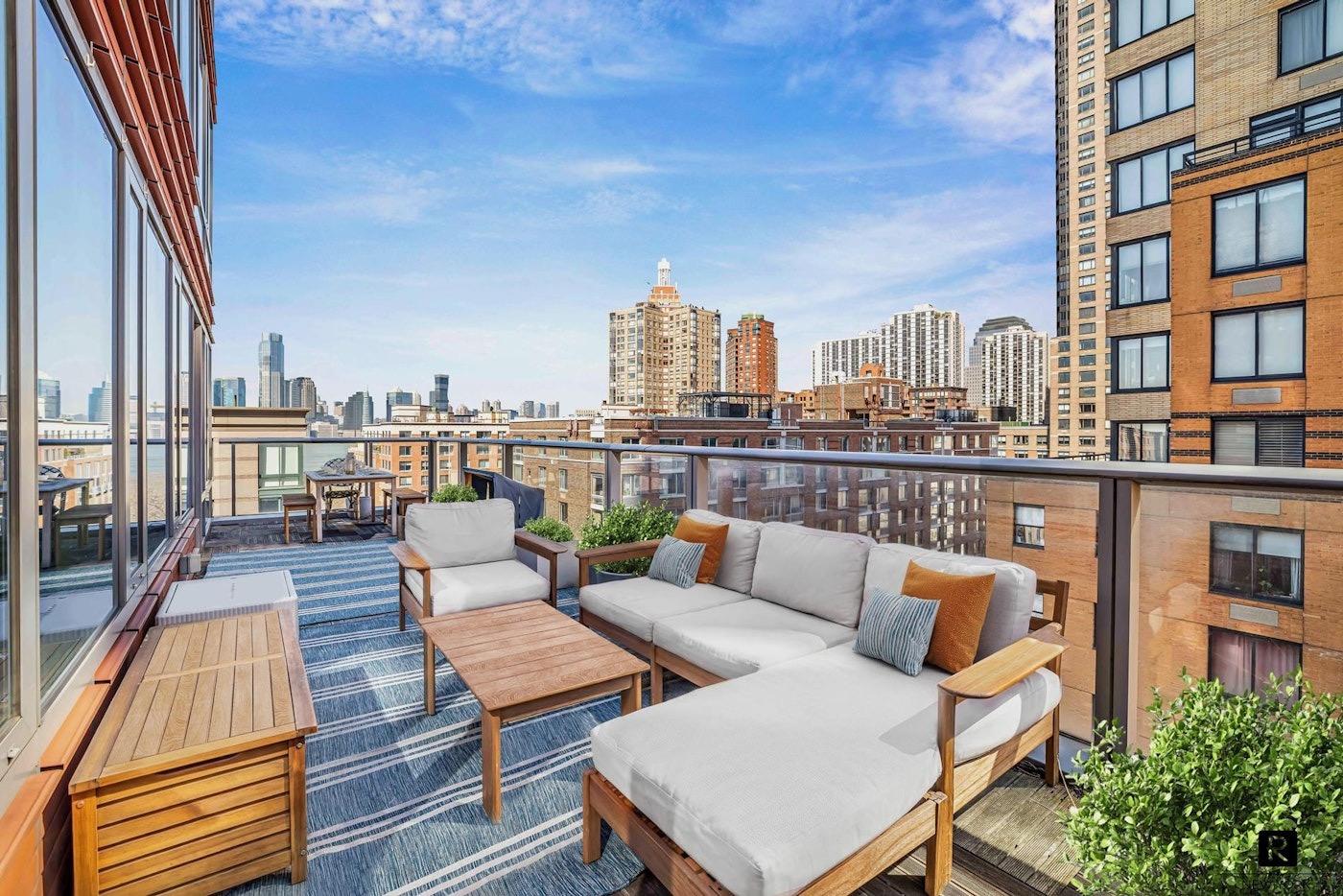 70 little west st #8e