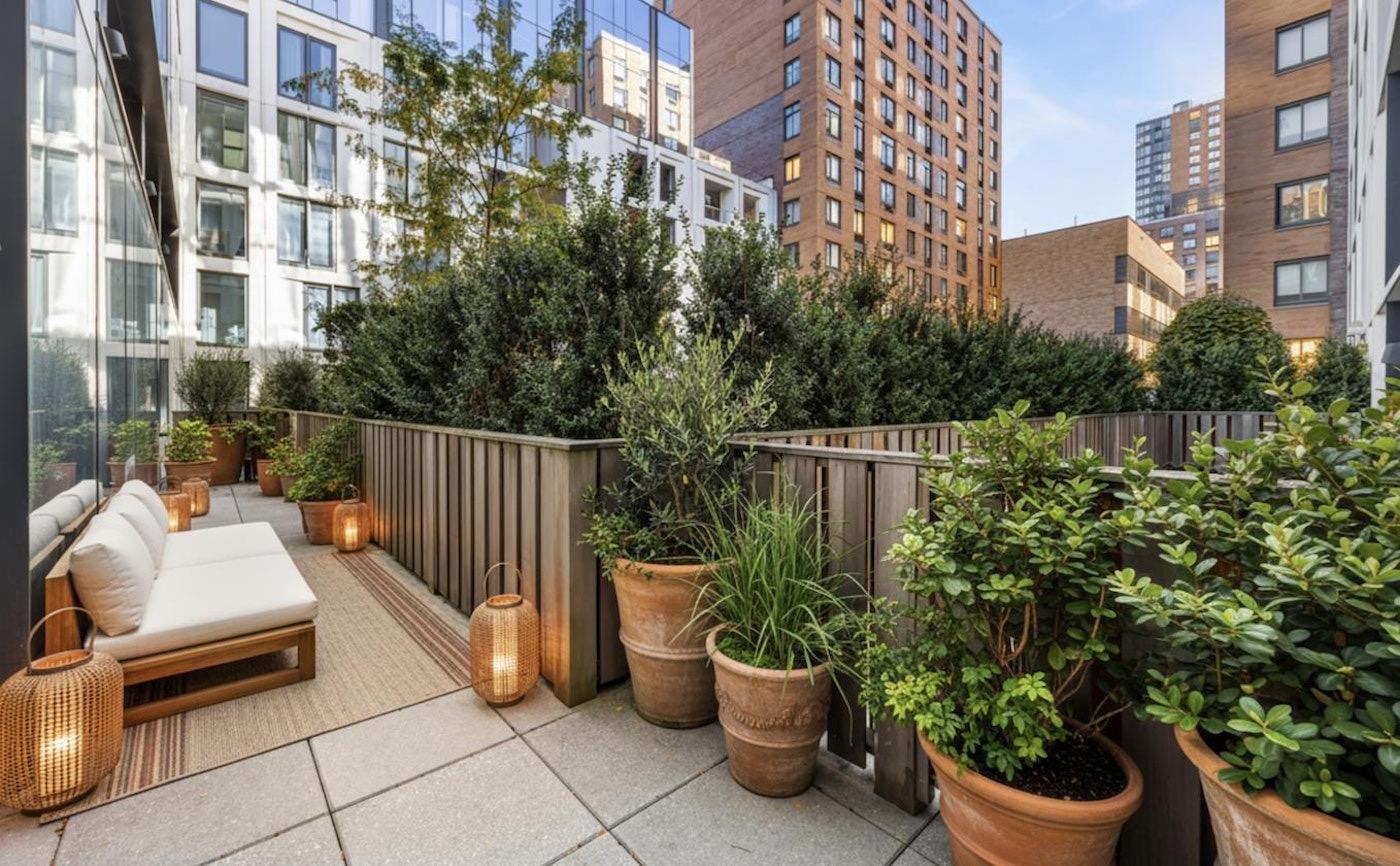 500 west 45 #210