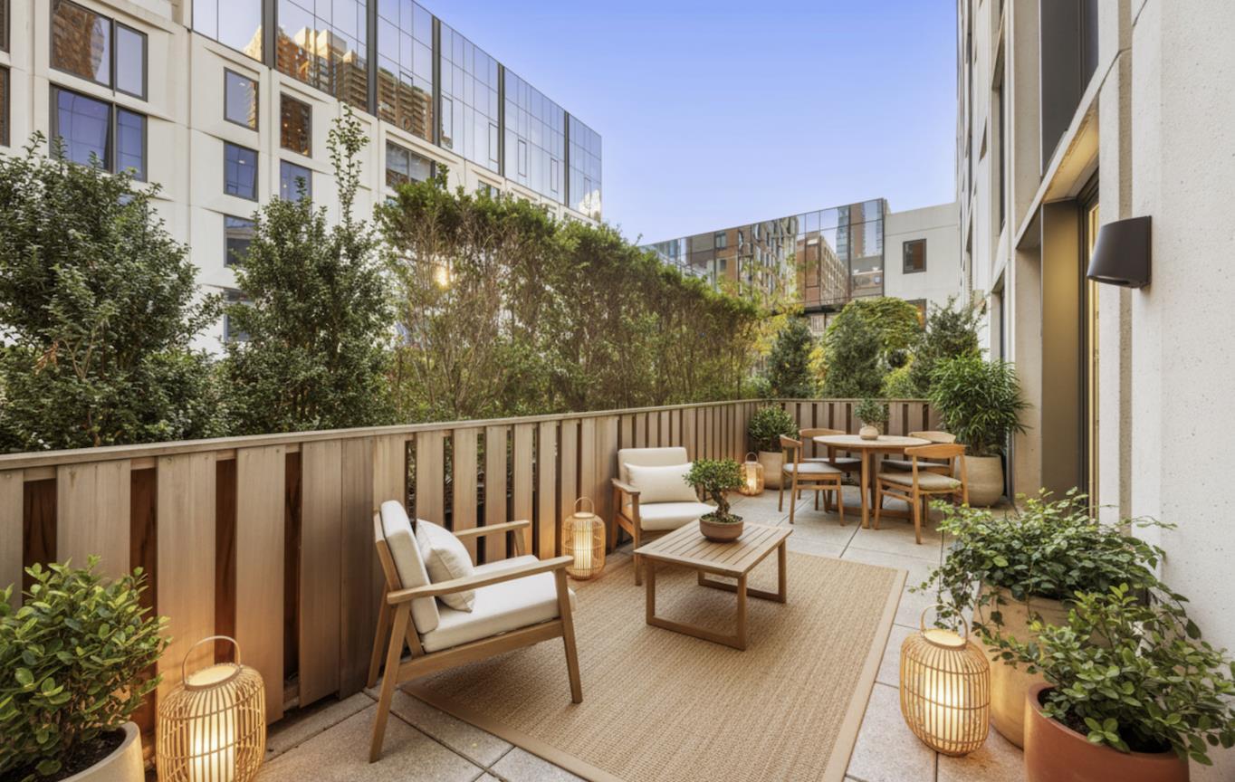 500 west 45 #211
