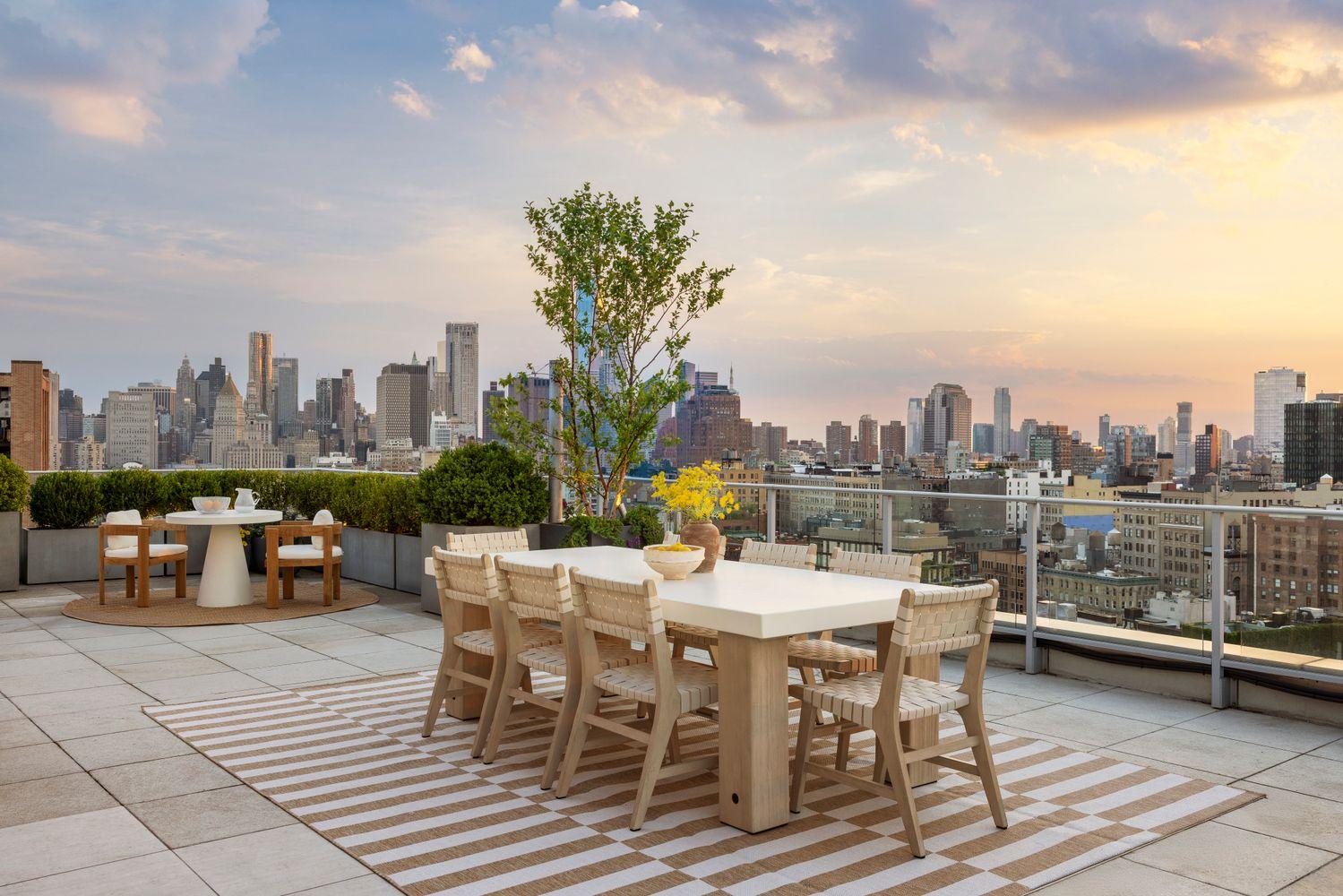 52 east 4 #ph3